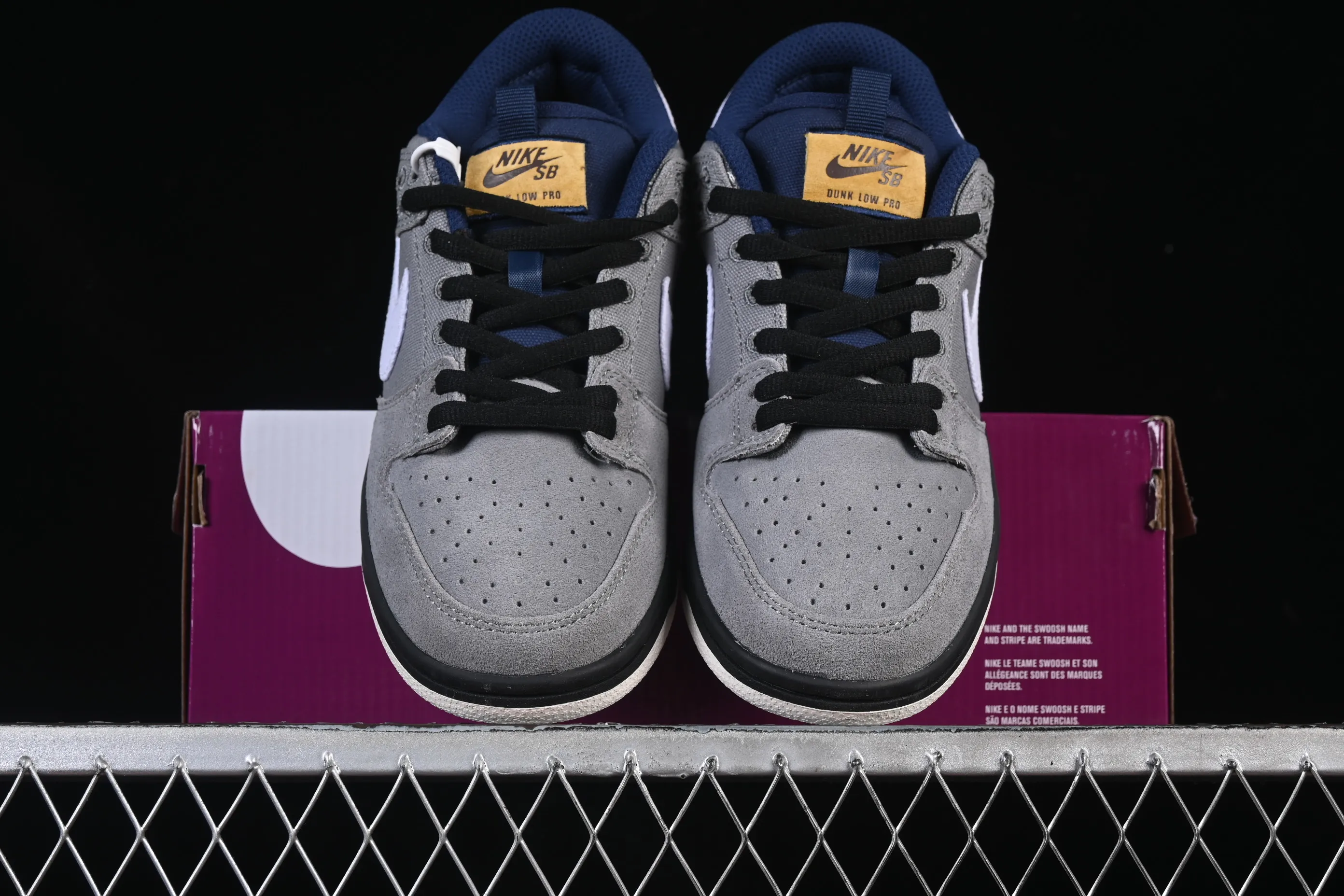 All categories Nk SB Dunk series Nk SB Dunk Low low-top sneakers Nike SB Dunk Low canvas splicing SB low-top casual sneakers DX6775-400